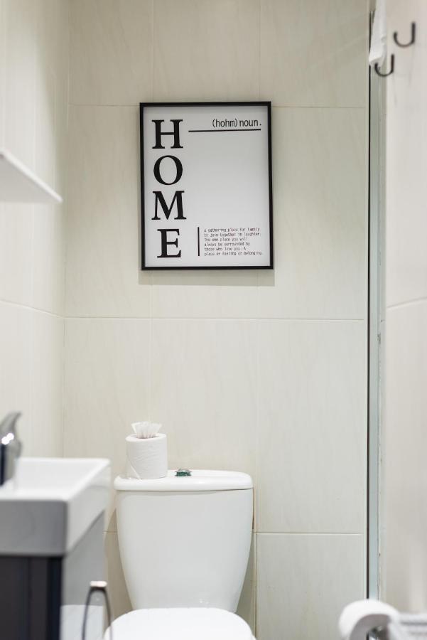 Lovely 1-bedroom apartment in Edinburgh Buitenkant foto