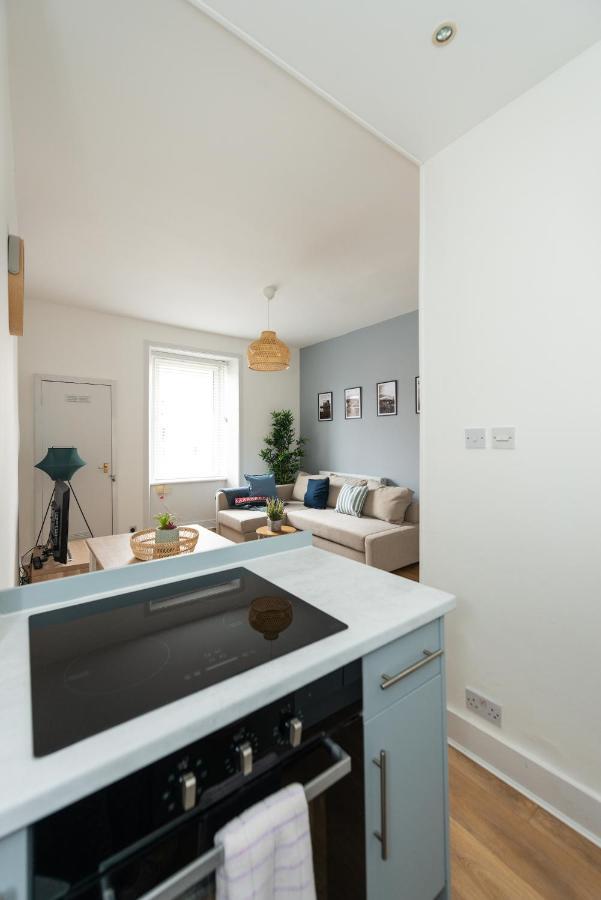 Lovely 1-bedroom apartment in Edinburgh Buitenkant foto
